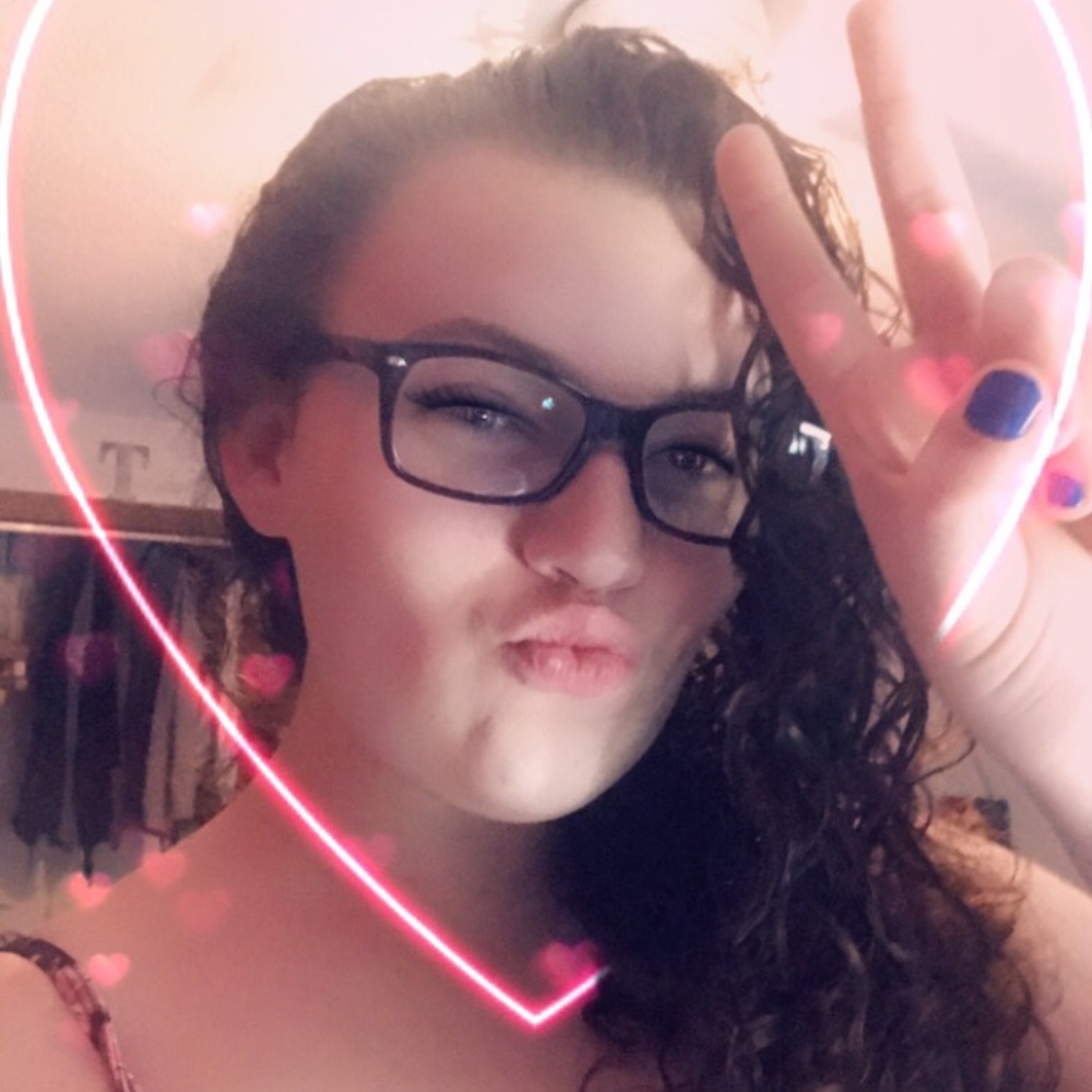 Meet your Posher, Tessa